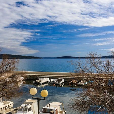 Holiday Home Obrov Kastela Ngoại thất bức ảnh