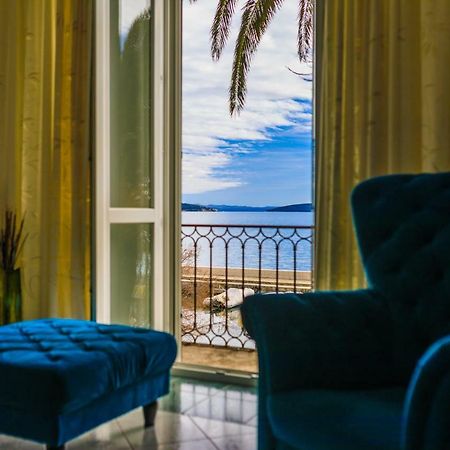 Holiday Home Obrov Kastela Ngoại thất bức ảnh