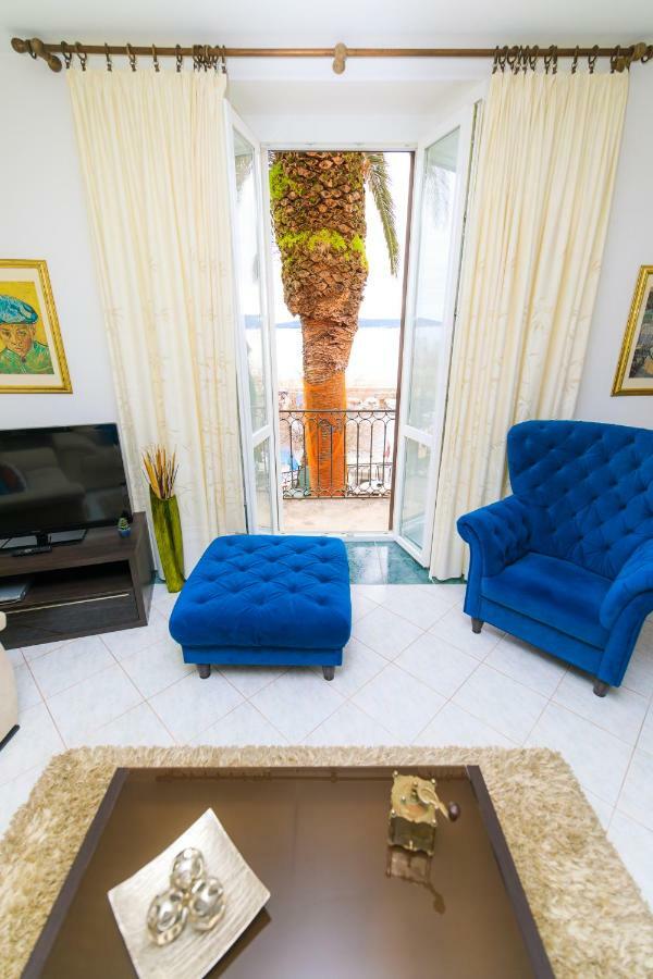 Holiday Home Obrov Kastela Ngoại thất bức ảnh